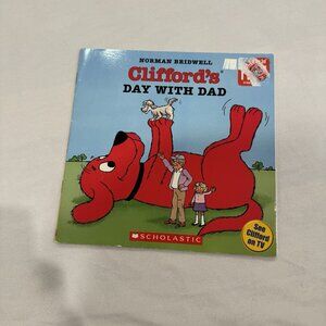 Clifford's Day with Dad (Clifford 8x8) - Paperback - VERY GOOD